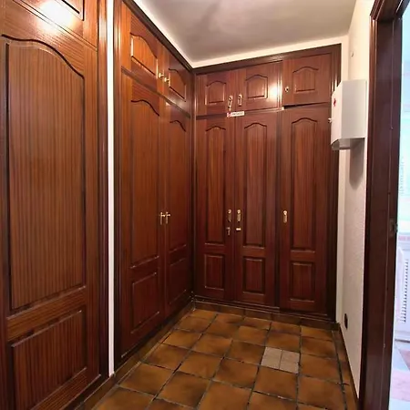 Holiday home Con Piscina Para 8 Personas *