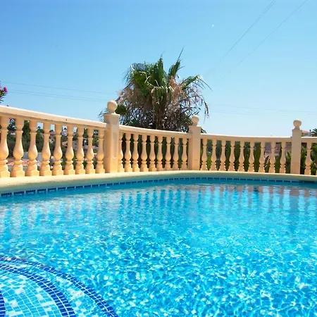 Con Piscina Para 8 Personas Holiday home *