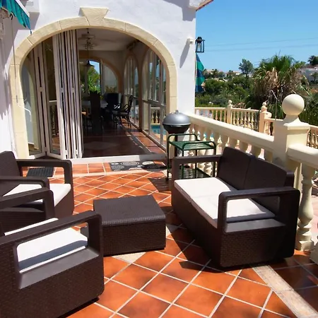 Holiday home Con Piscina Para 8 Personas *
