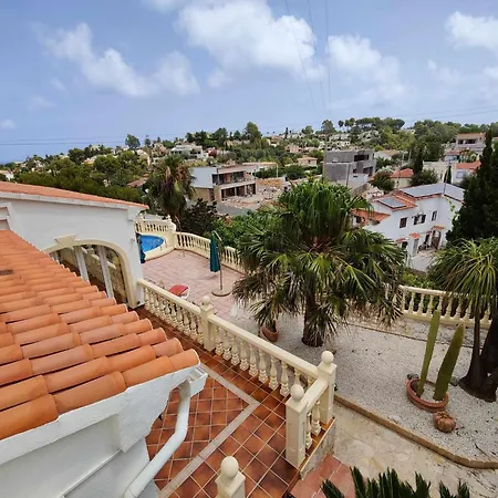 Con Piscina Para 8 Personas Holiday home