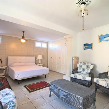 Holiday home Con Piscina Para 8 Personas Denia